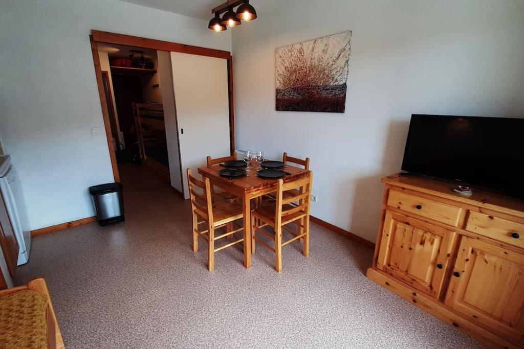 Superbe Appartement La Joue Du Loup Centre, 6 Personnes, Avec Parking Prive Saint-Étienne-en-Dévoluy Zewnętrze zdjęcie